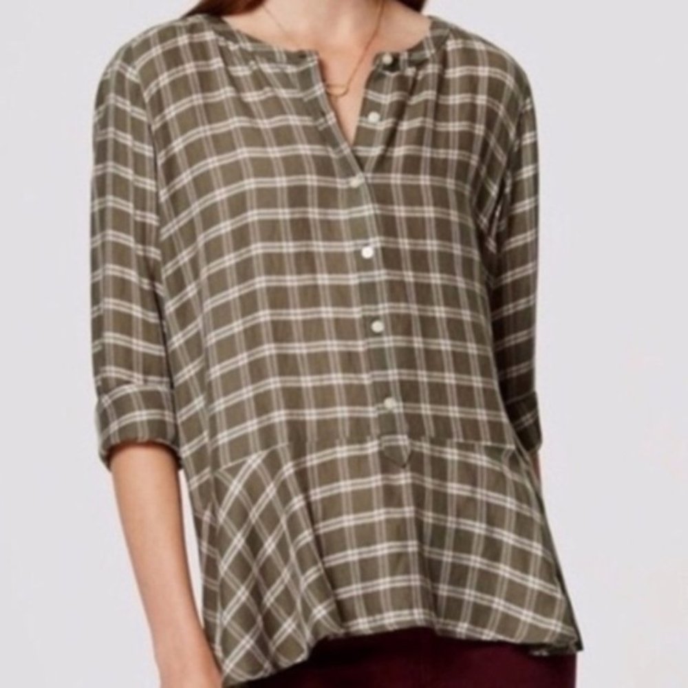 Ann Taylor Loft Gray-green Plaid Long-sleeve Peplum Blouse - Medium